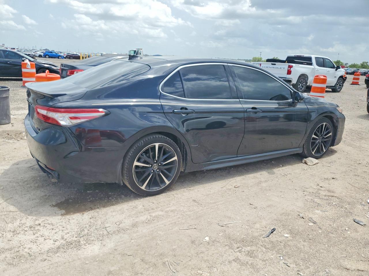 2019 TOYOTA CAMRY