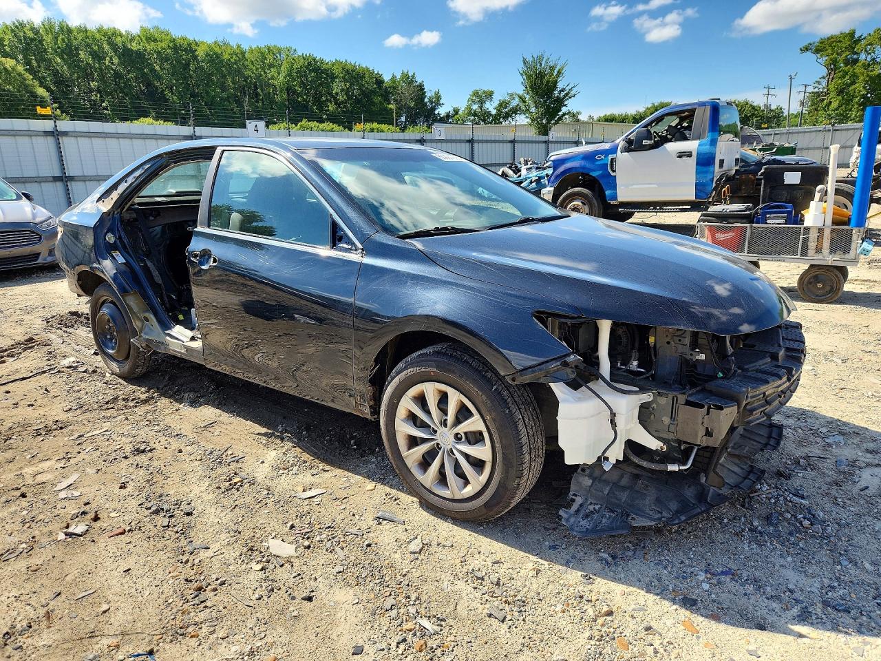 2017 TOYOTA CAMRY