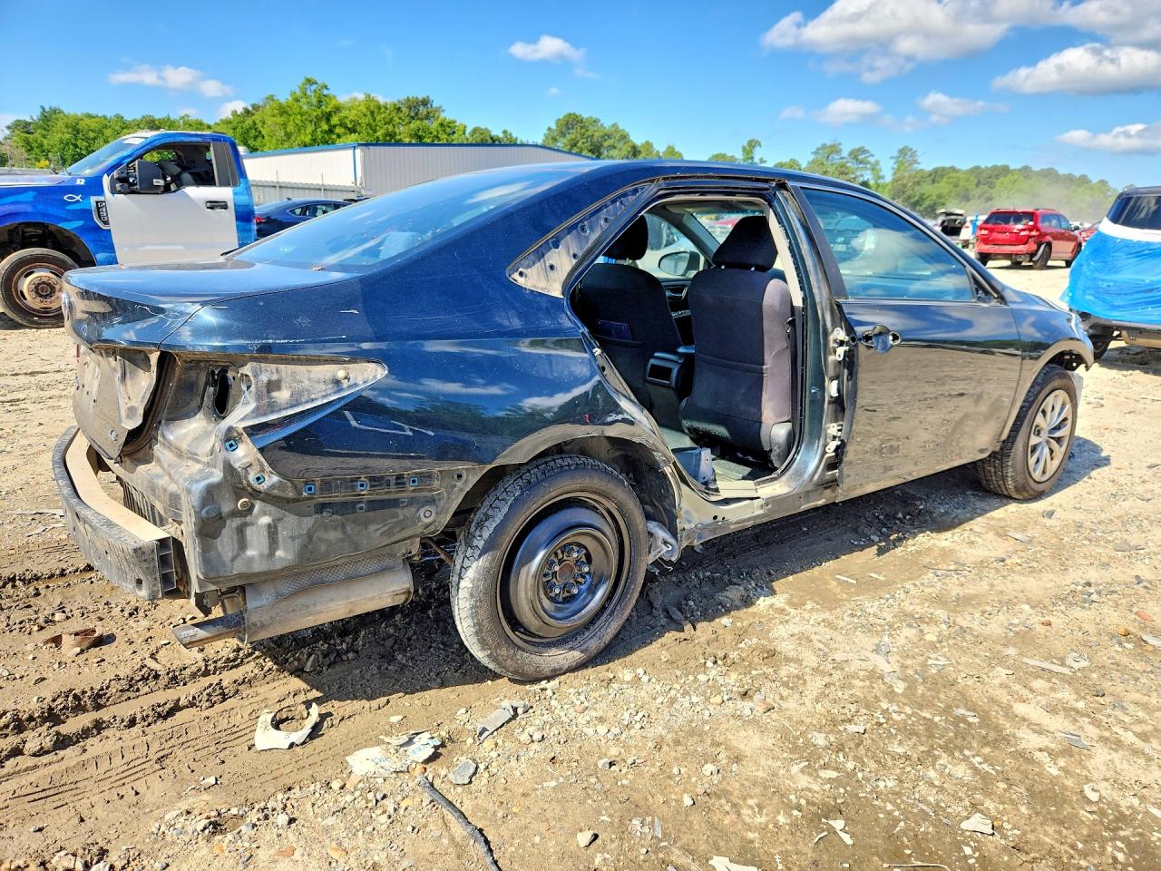 2017 TOYOTA CAMRY
