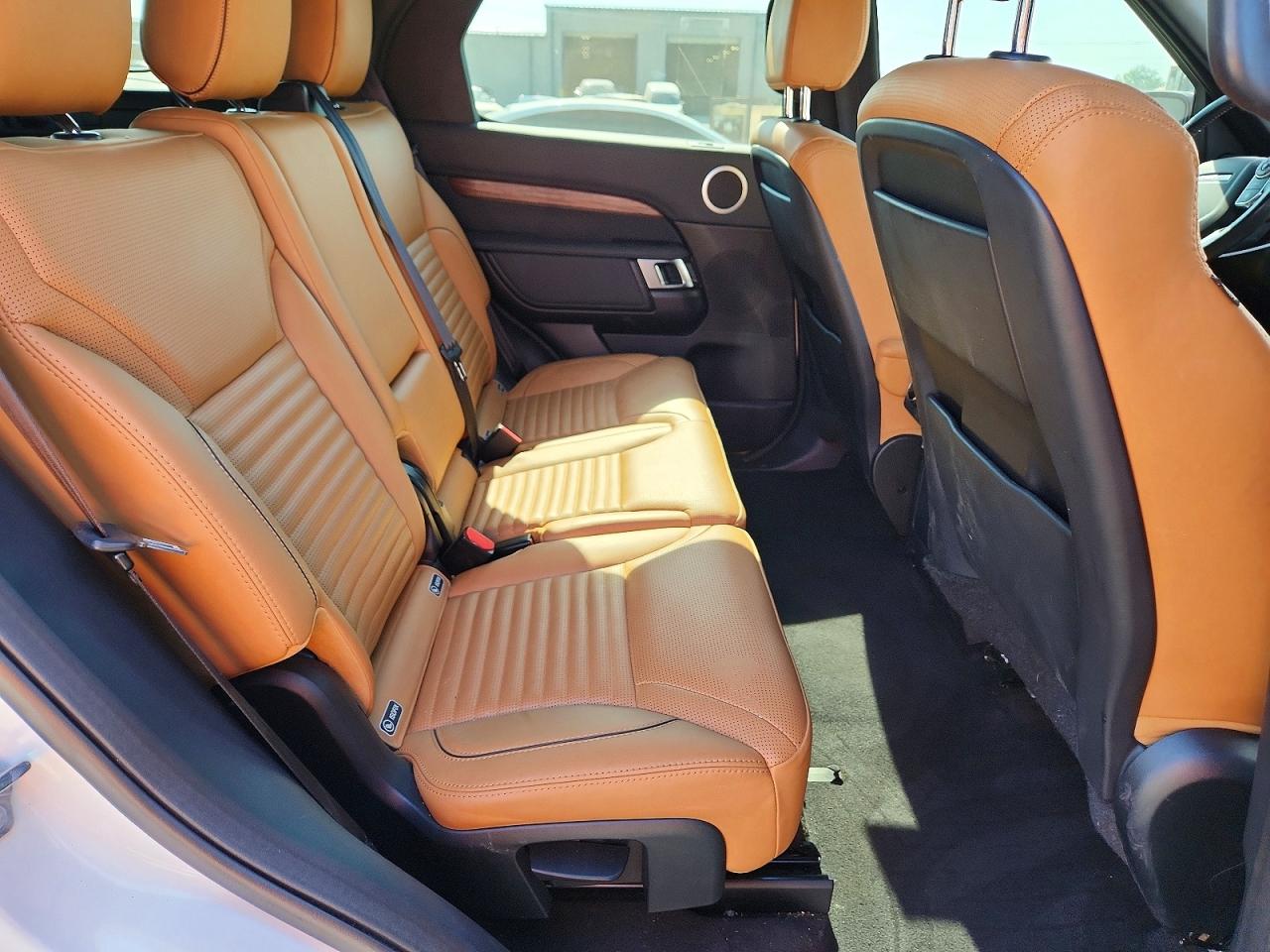 2018 LAND ROVER DISCOVERY