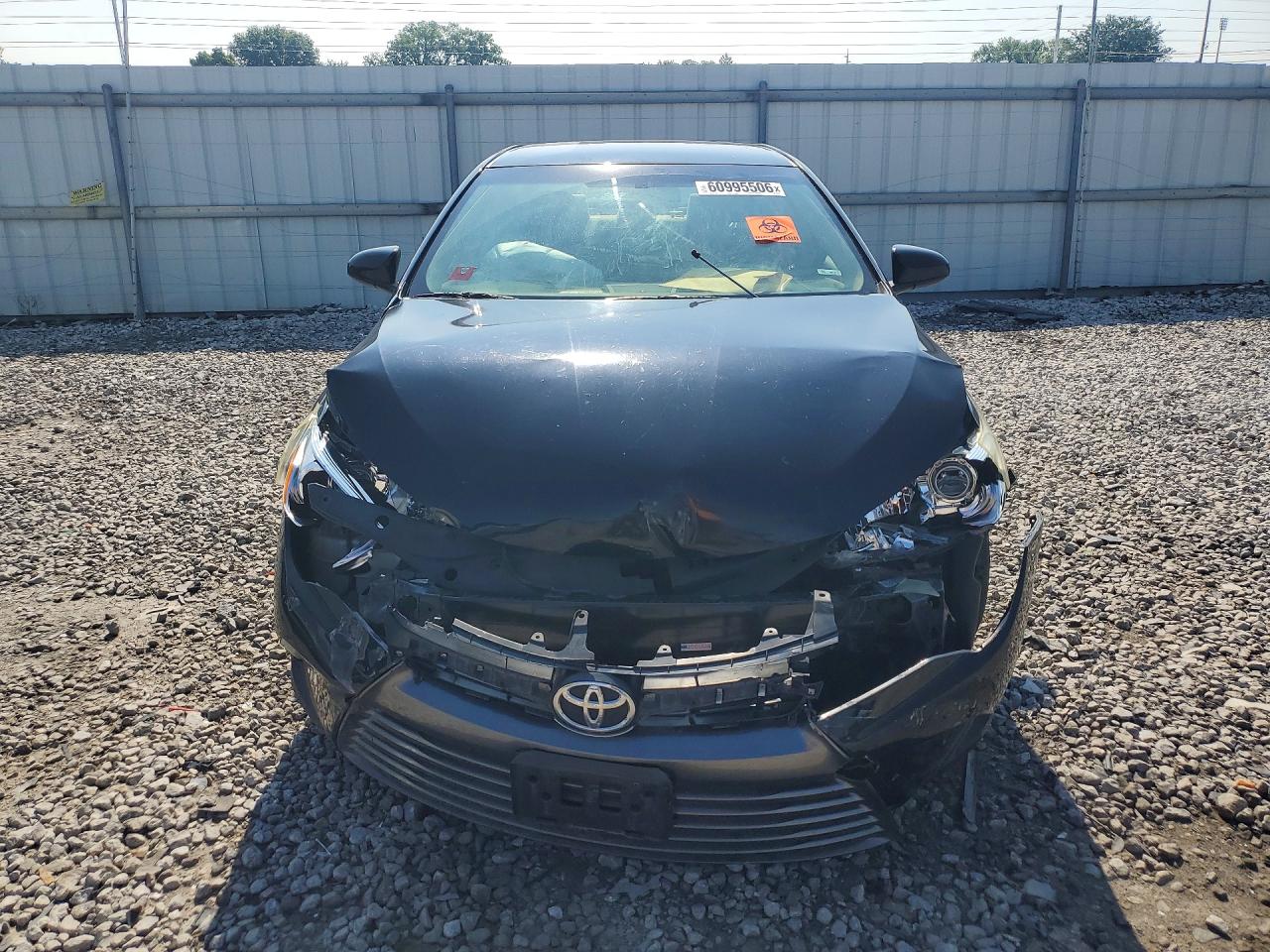 2016 TOYOTA CAMRY