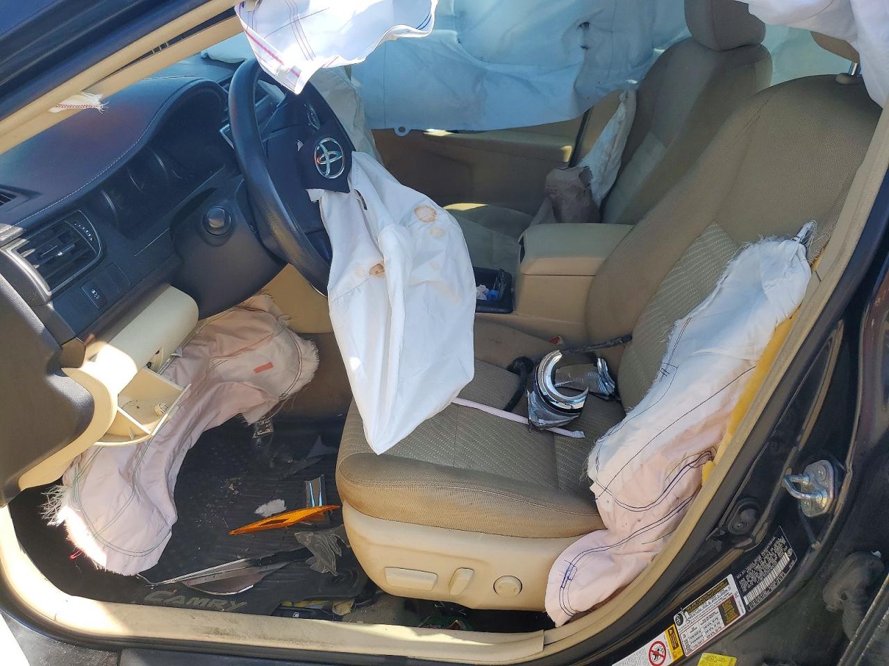 2016 TOYOTA CAMRY
