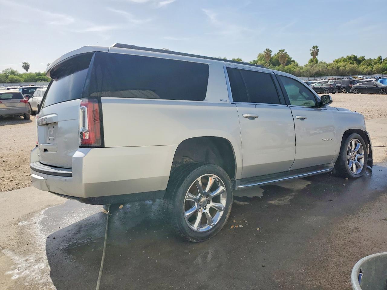 2015 GMC YUKON