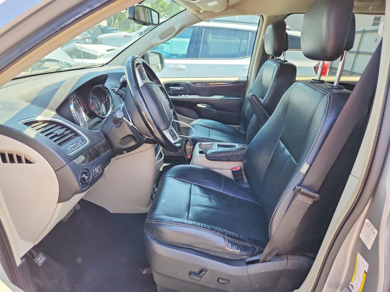 2014 CHRYSLER MINIVAN