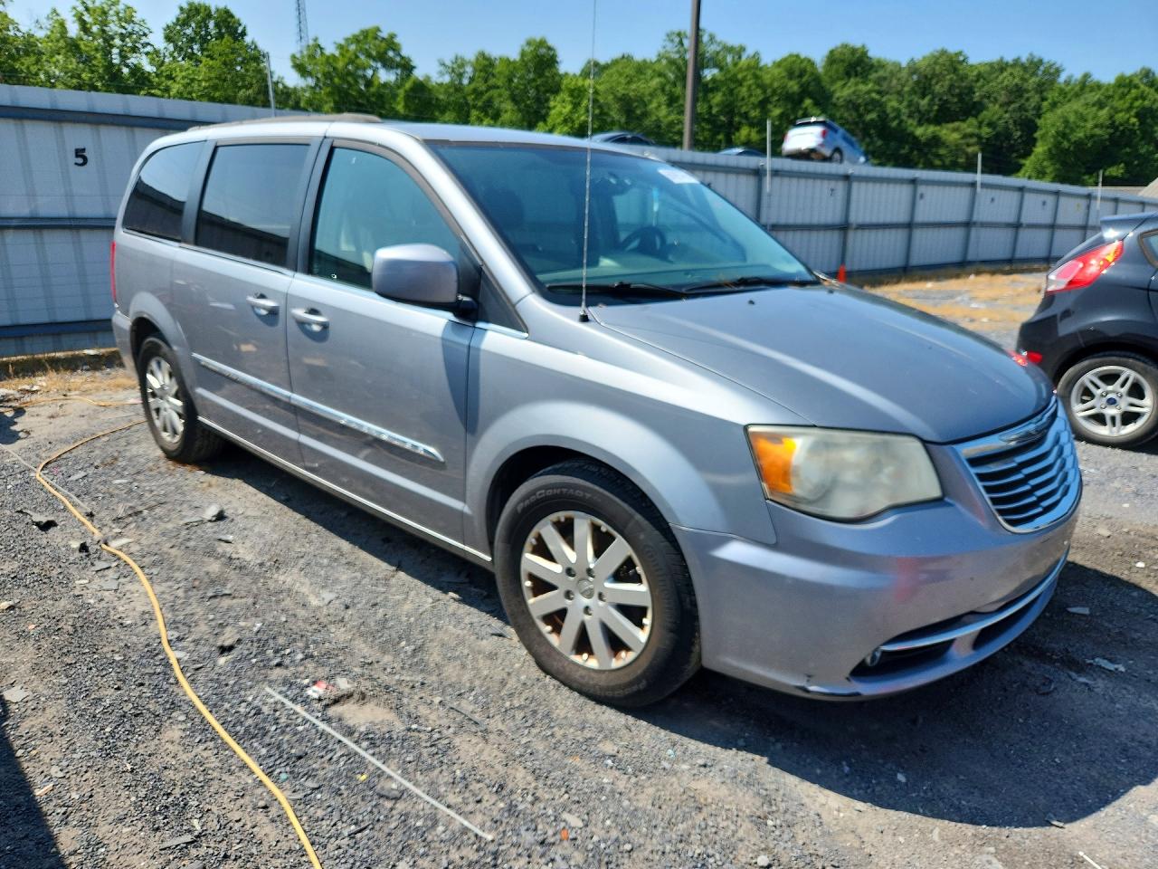 2014 CHRYSLER MINIVAN