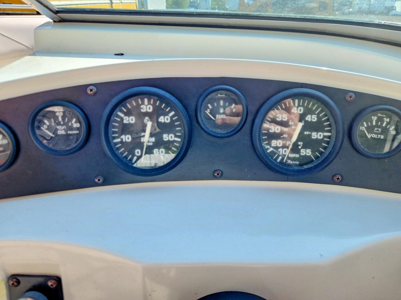 1992 CELEBRITY 190BR