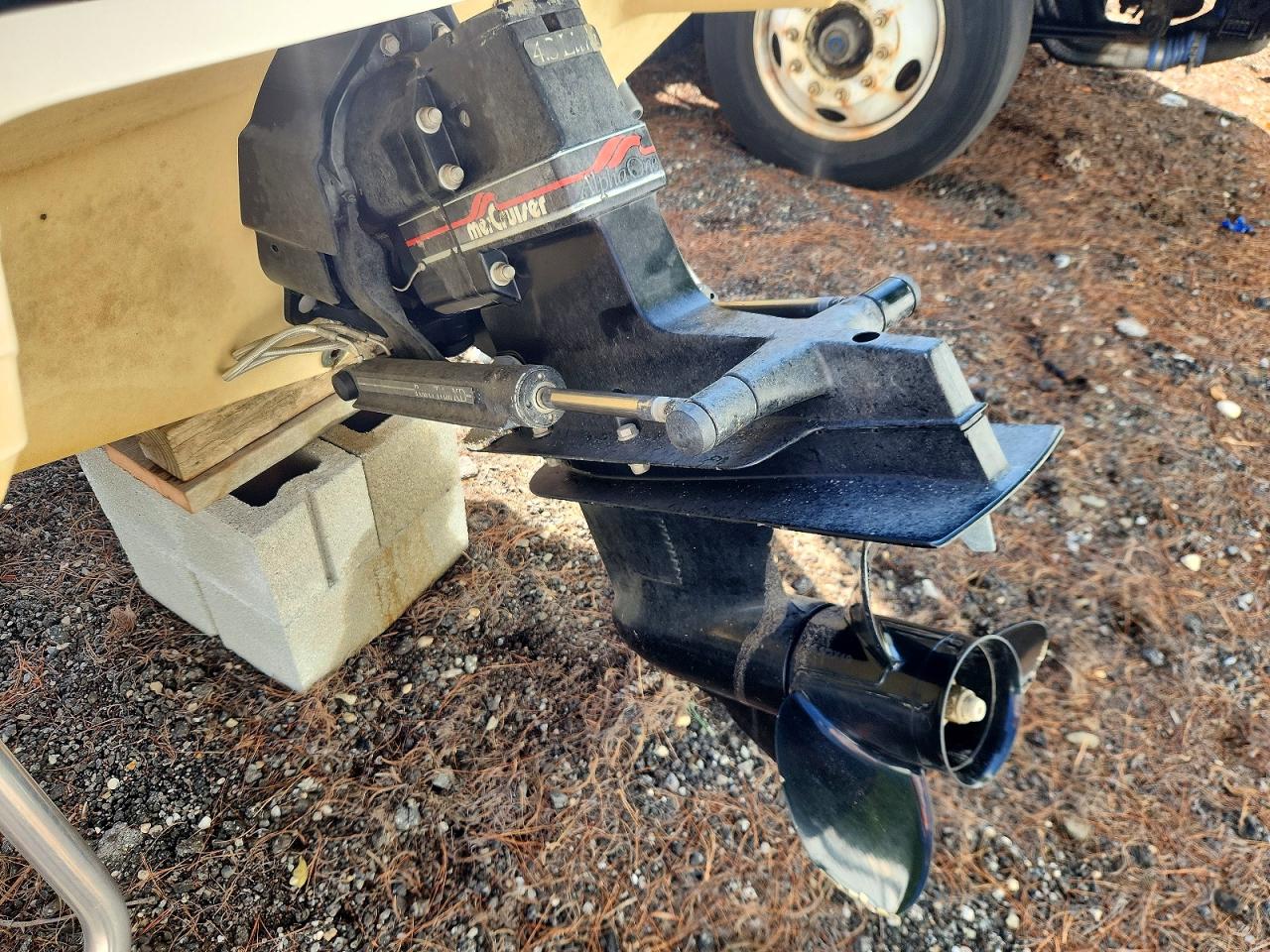 1992 CELEBRITY 190BR