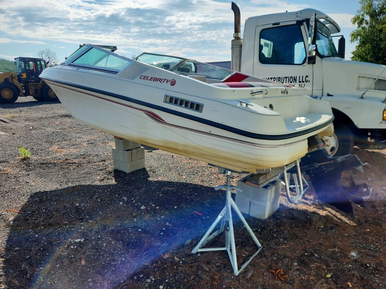 1992 CELEBRITY 190BR