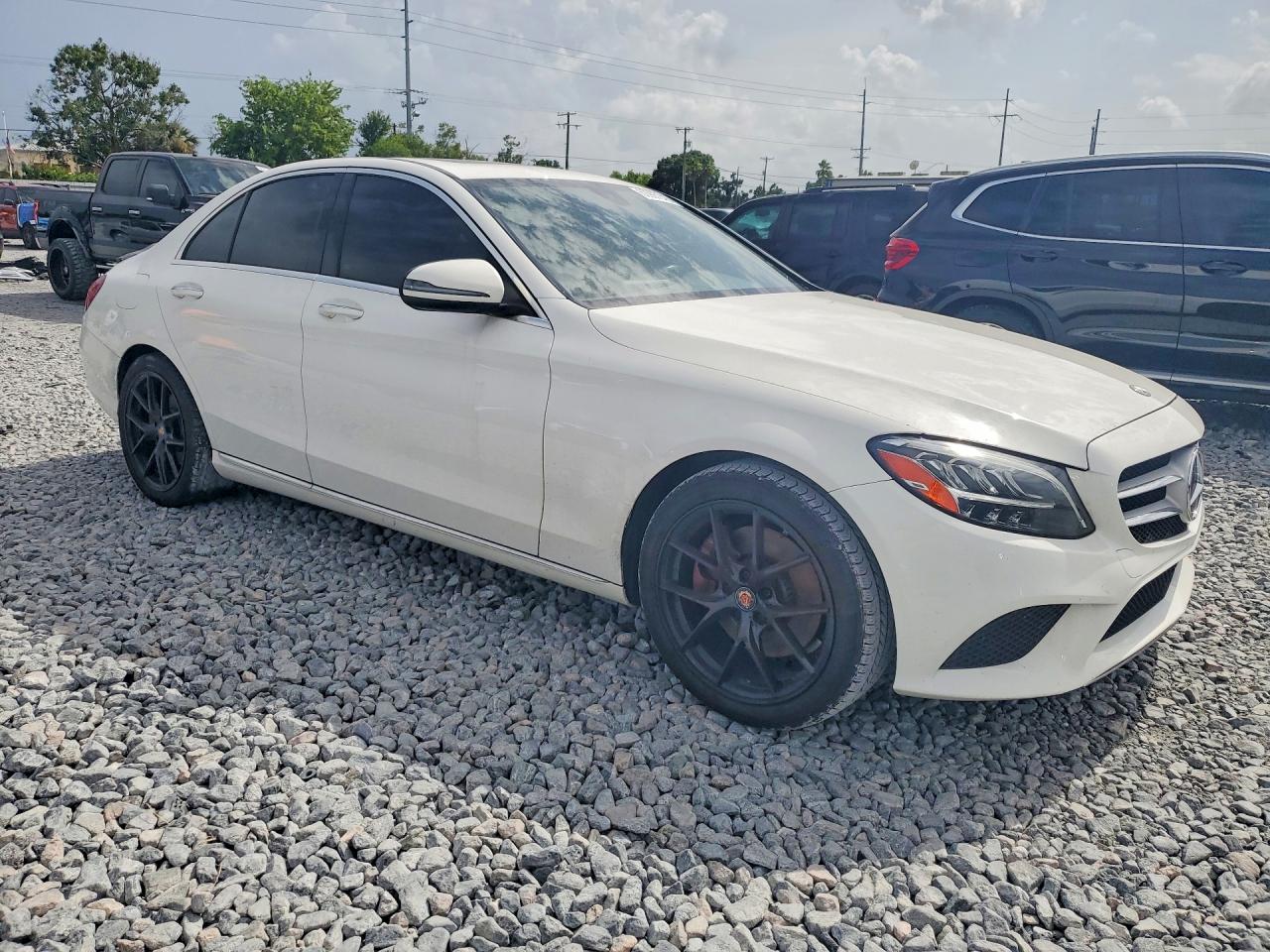 2019 MERCEDES-BENZ C-CLASS