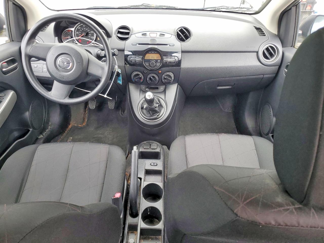 2013 MAZDA 2