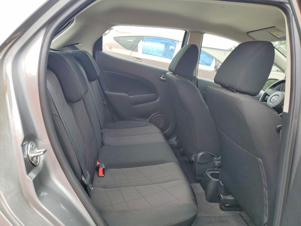 2013 MAZDA 2