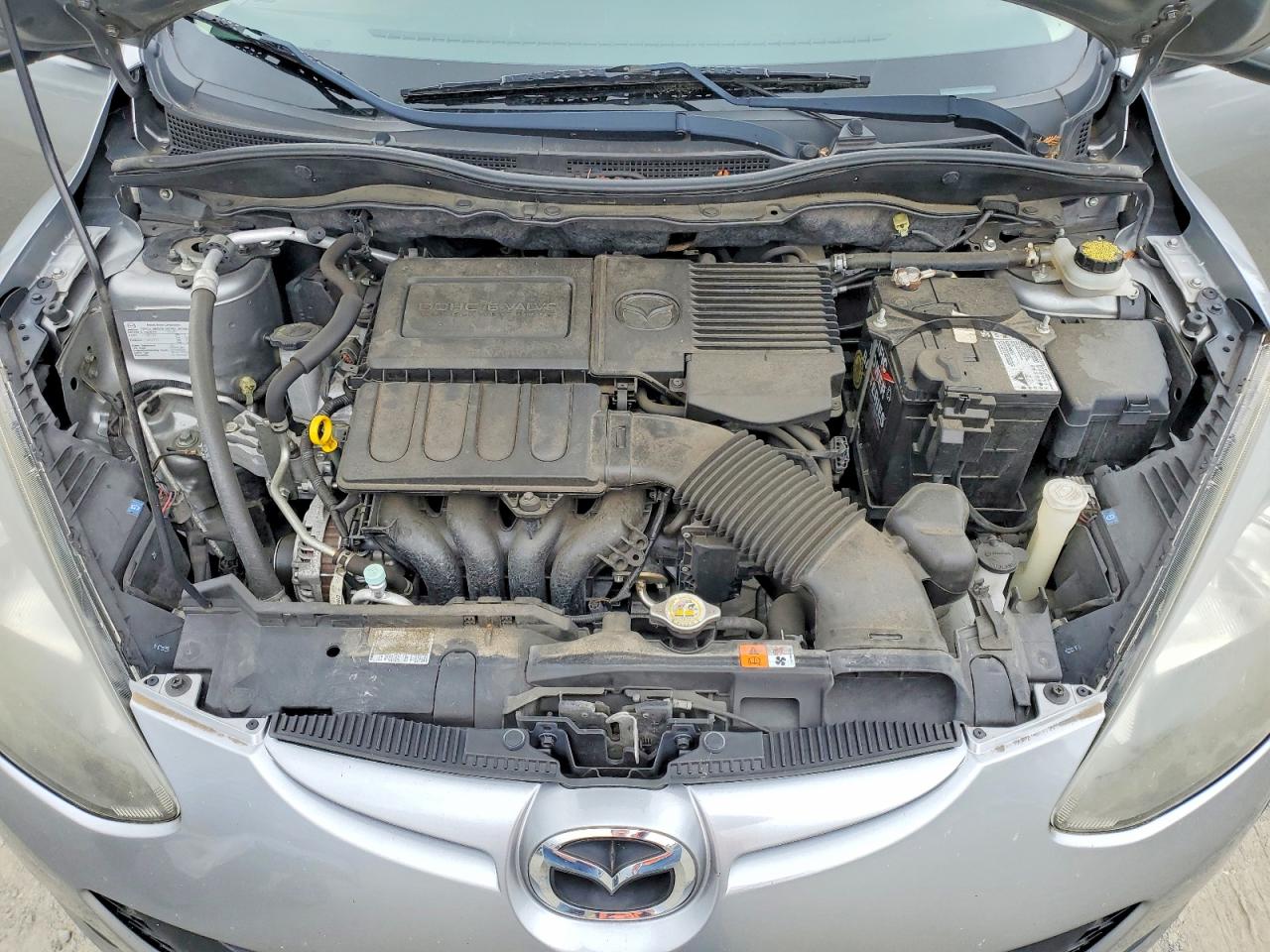 2013 MAZDA 2