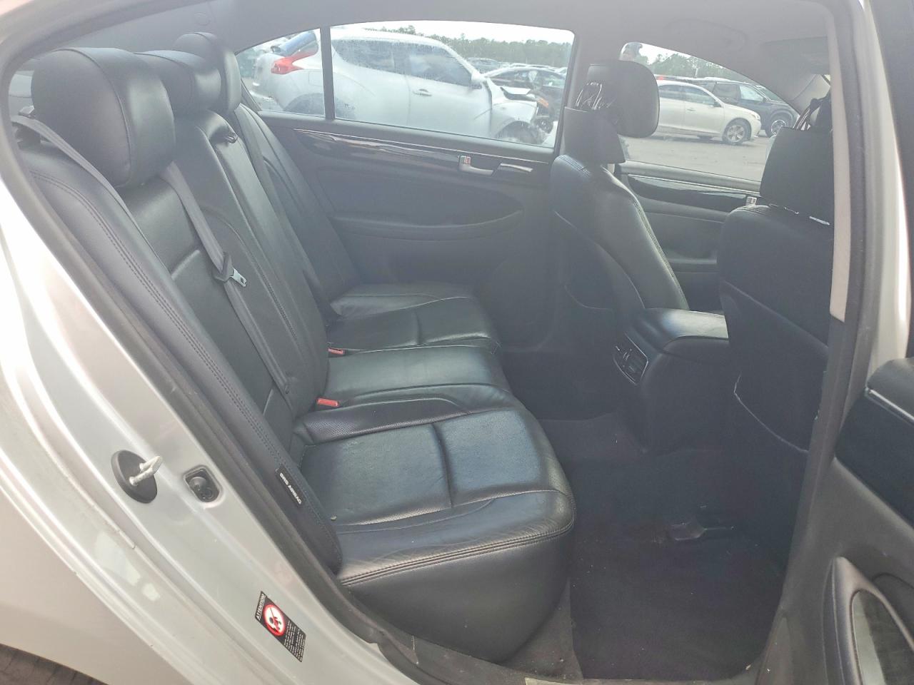 2013 HYUNDAI GENESIS