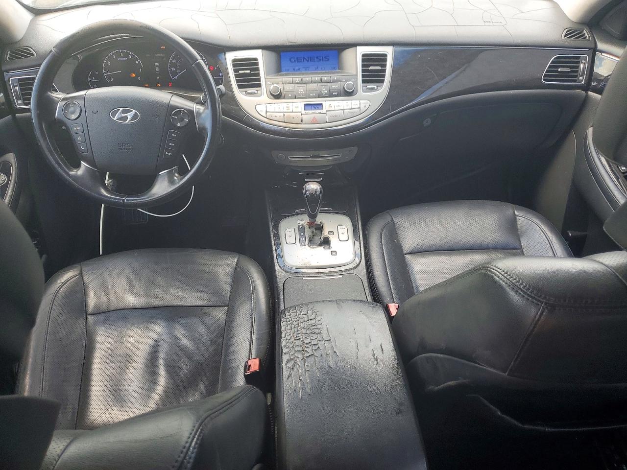 2013 HYUNDAI GENESIS