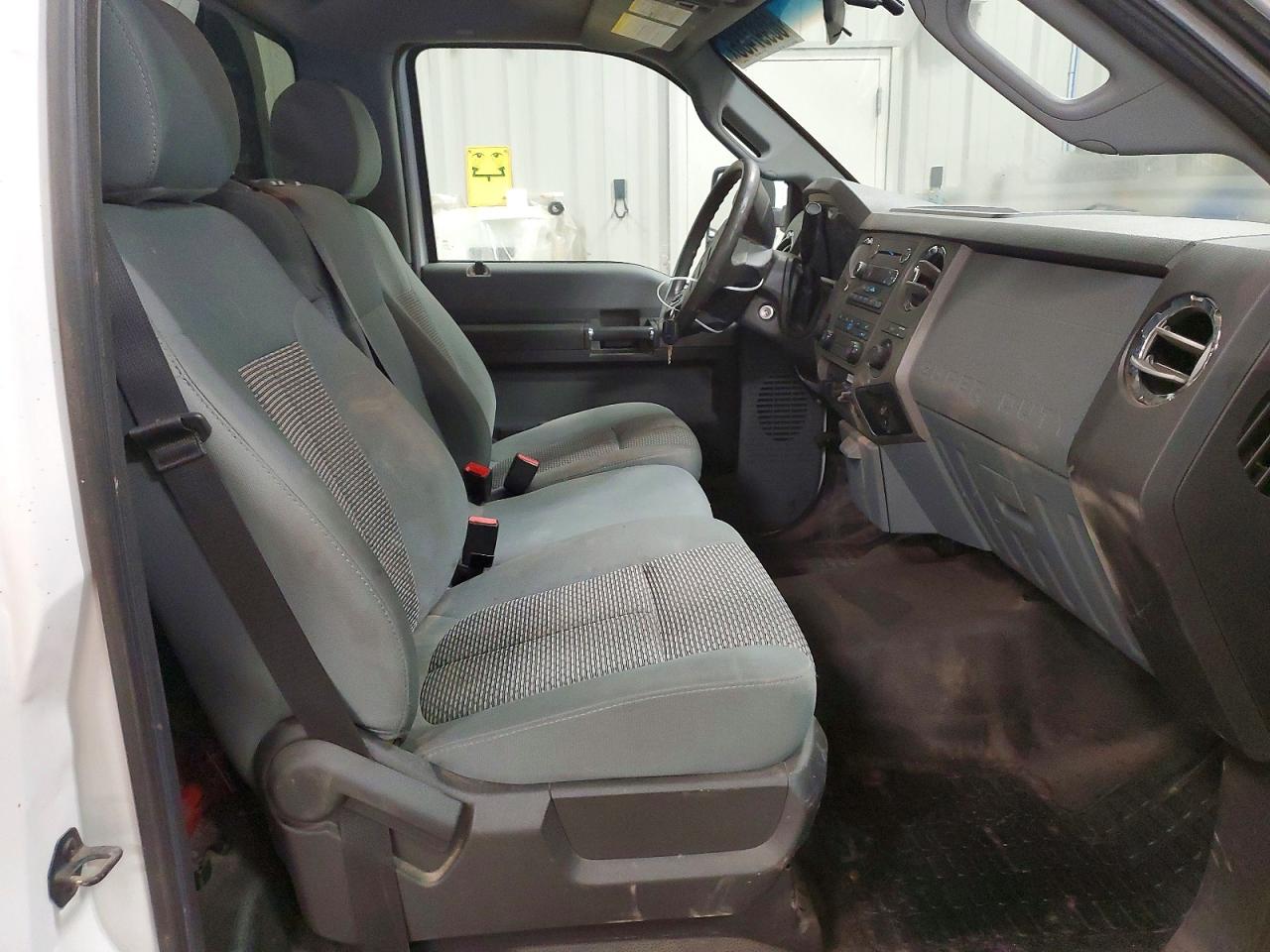 2012 FORD F550