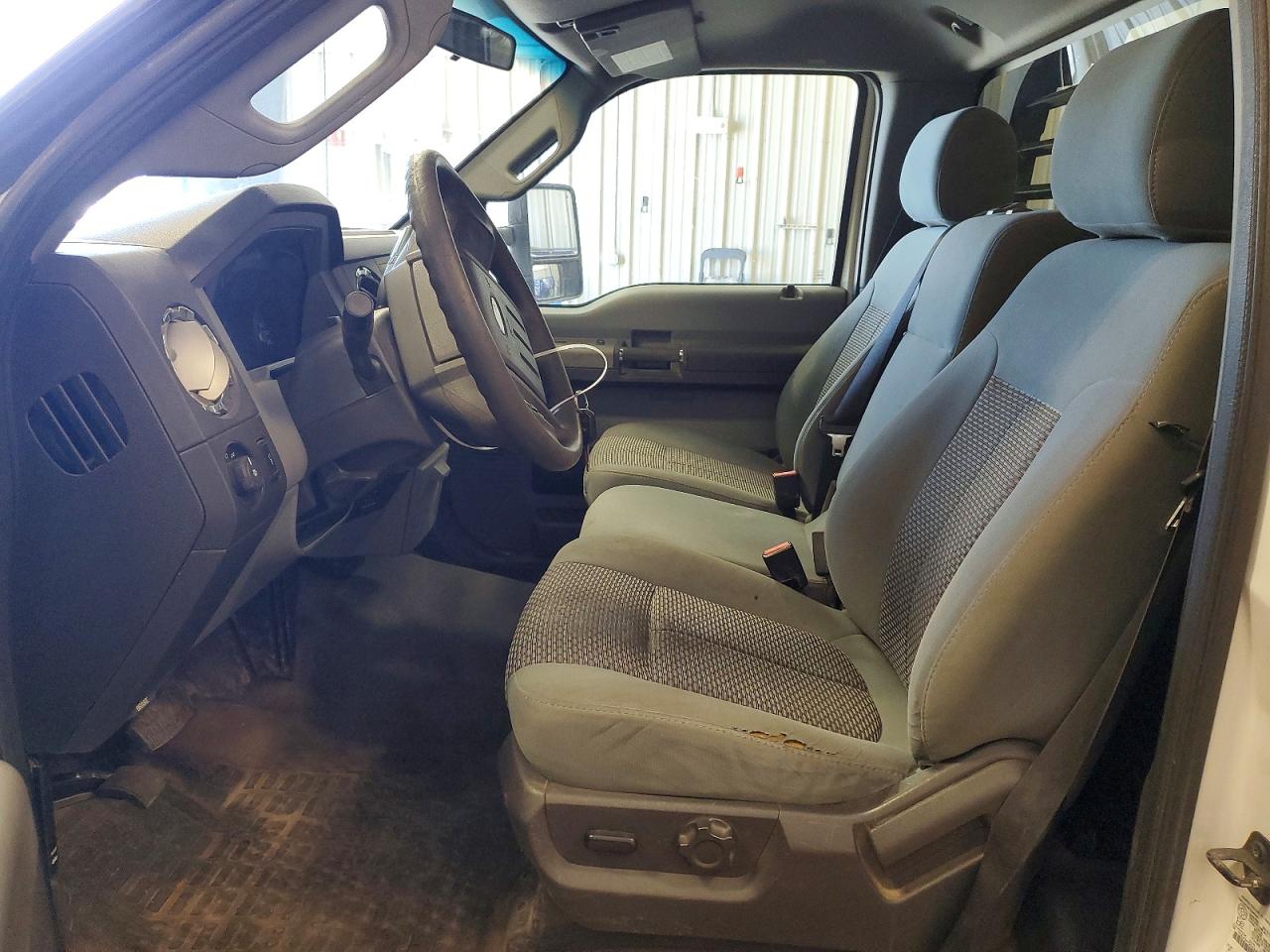 2012 FORD F550