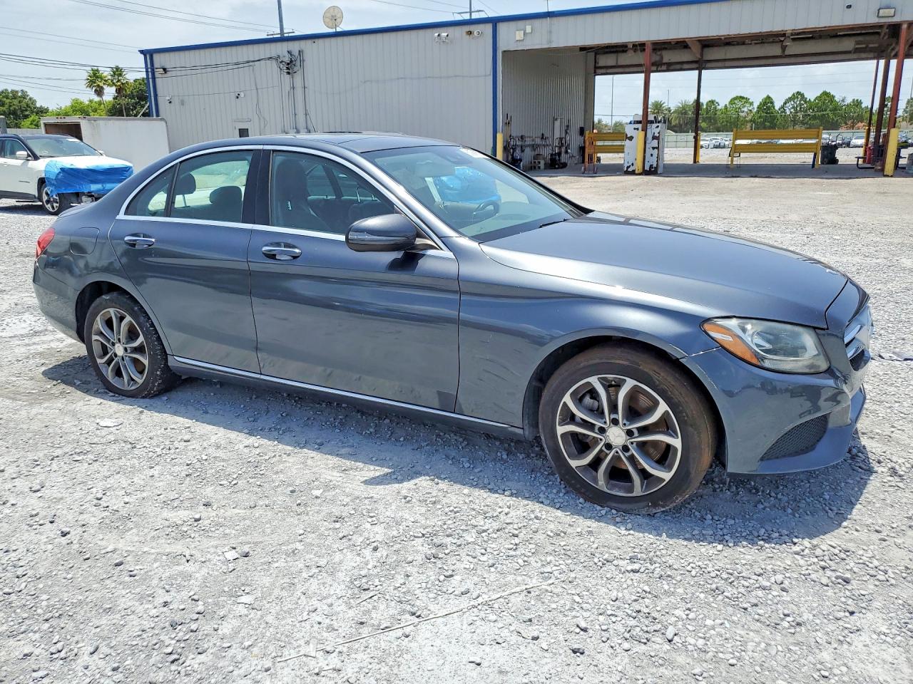 2016 MERCEDES-BENZ C-CLASS
