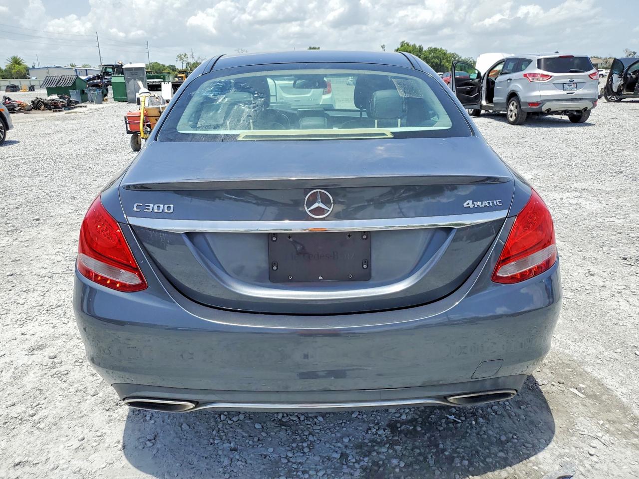 2016 MERCEDES-BENZ C-CLASS