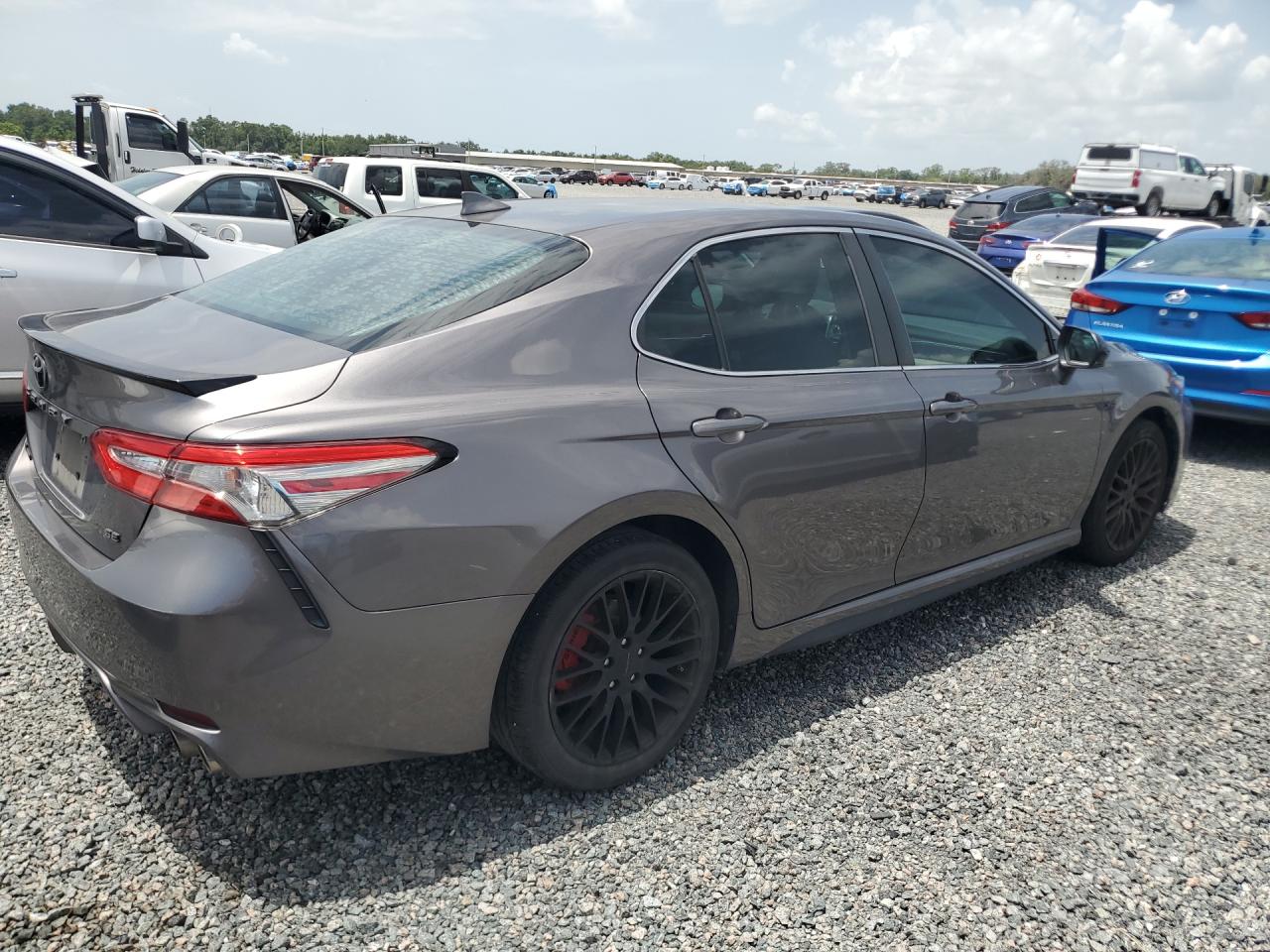 2019 TOYOTA CAMRY