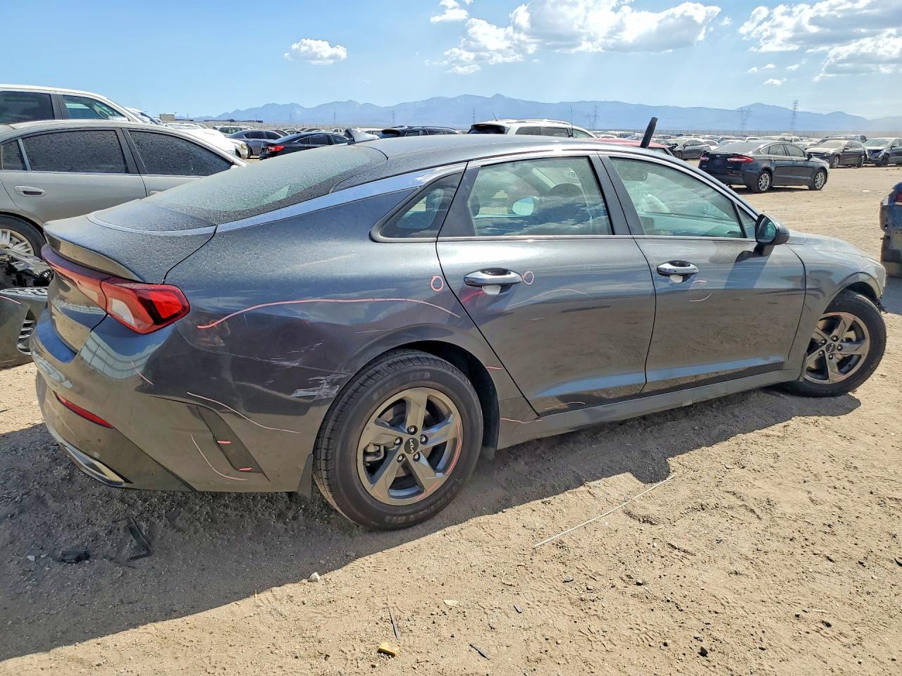 2022 KIA K5