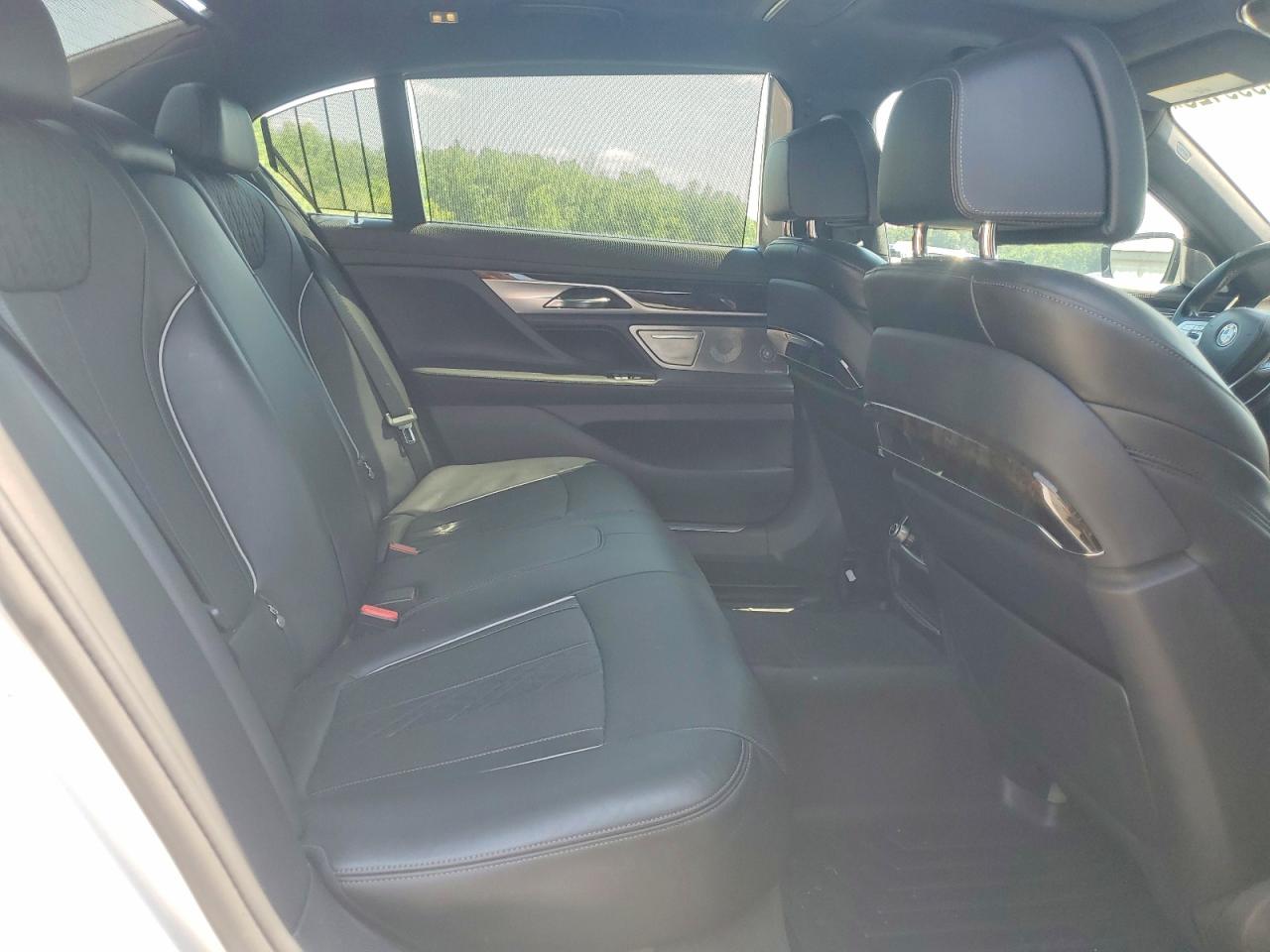 2016 BMW 7 SERIES