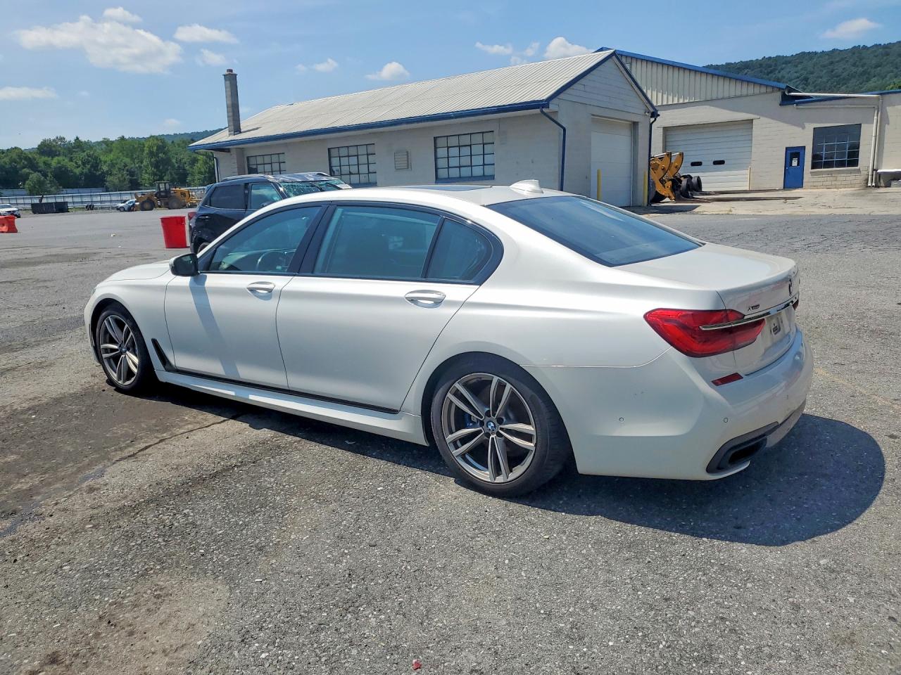 2016 BMW 7 SERIES
