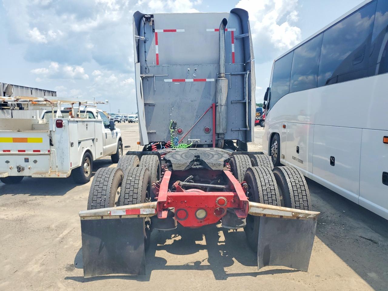 2001 FREIGHTLINER ALL OTHER