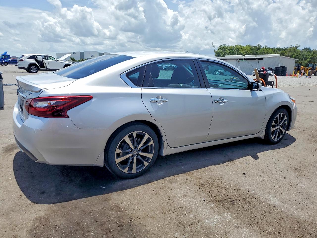 2017 NISSAN ALTIMA
