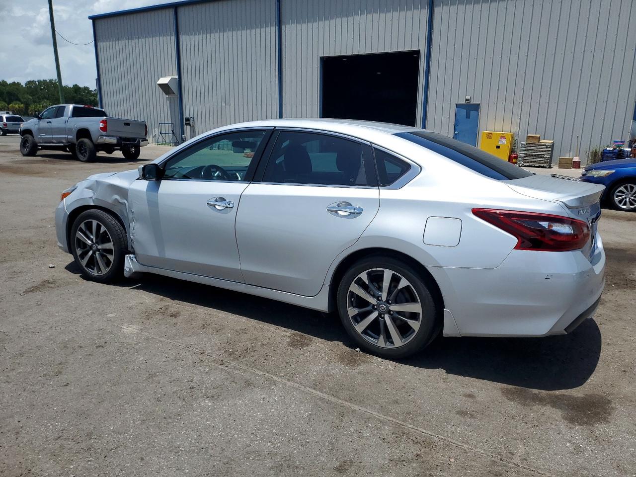 2017 NISSAN ALTIMA