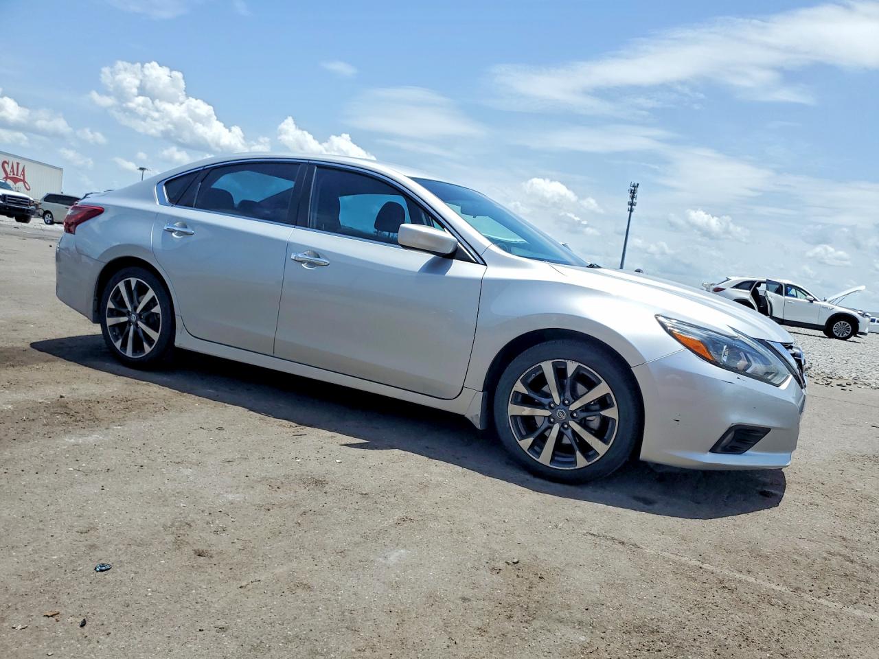 2017 NISSAN ALTIMA