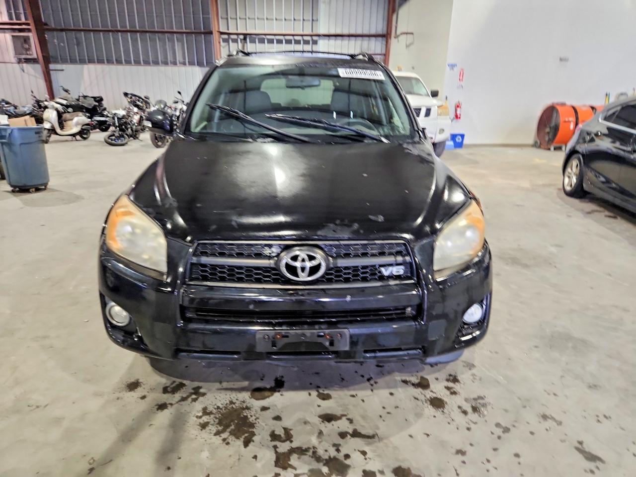 2011 TOYOTA RAV4