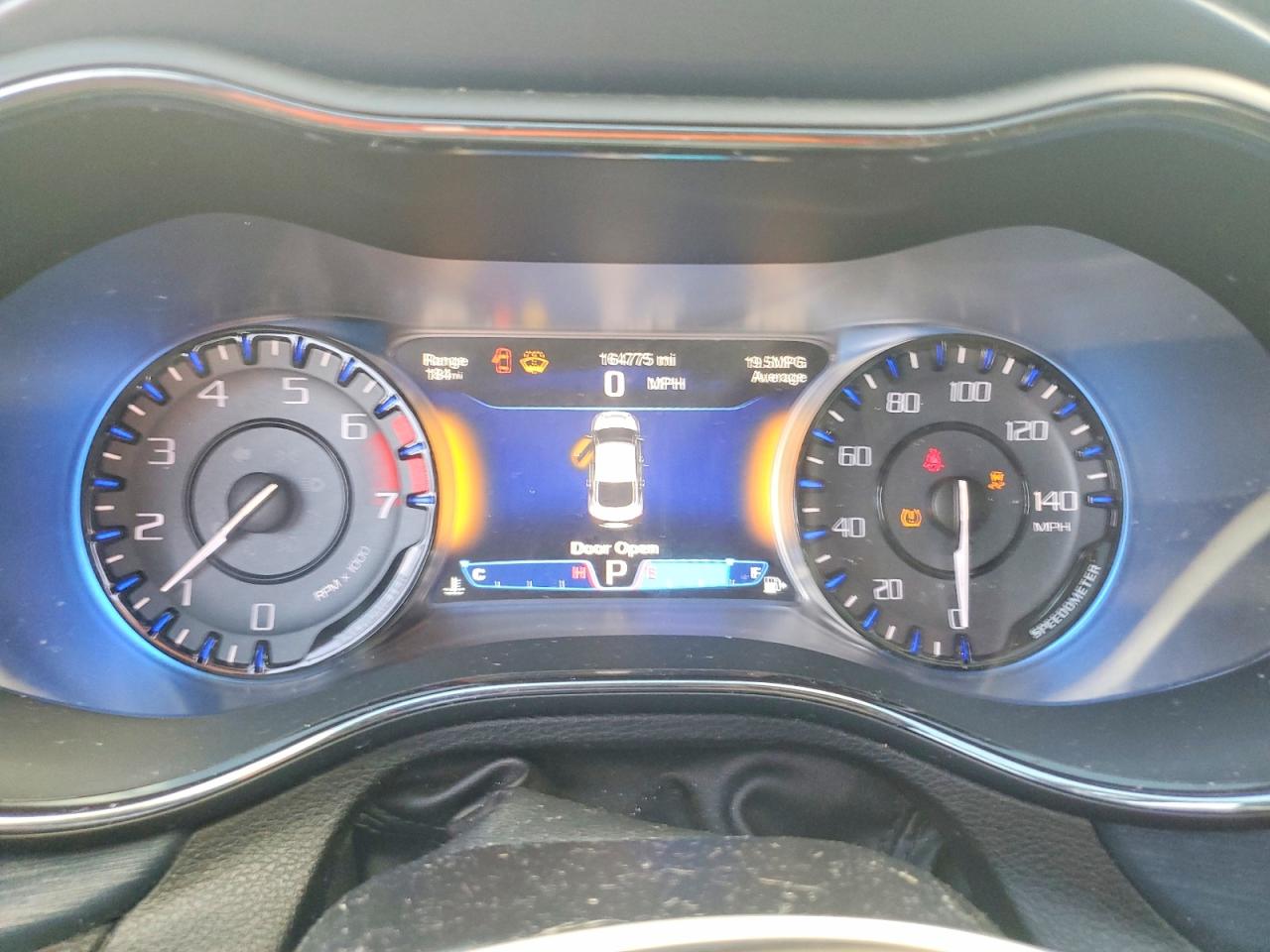 2015 CHRYSLER 200