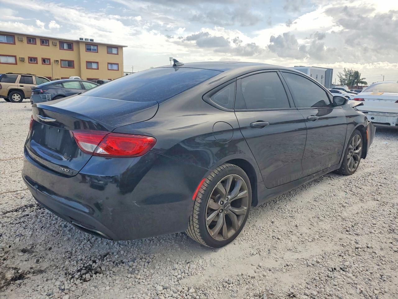 2015 CHRYSLER 200