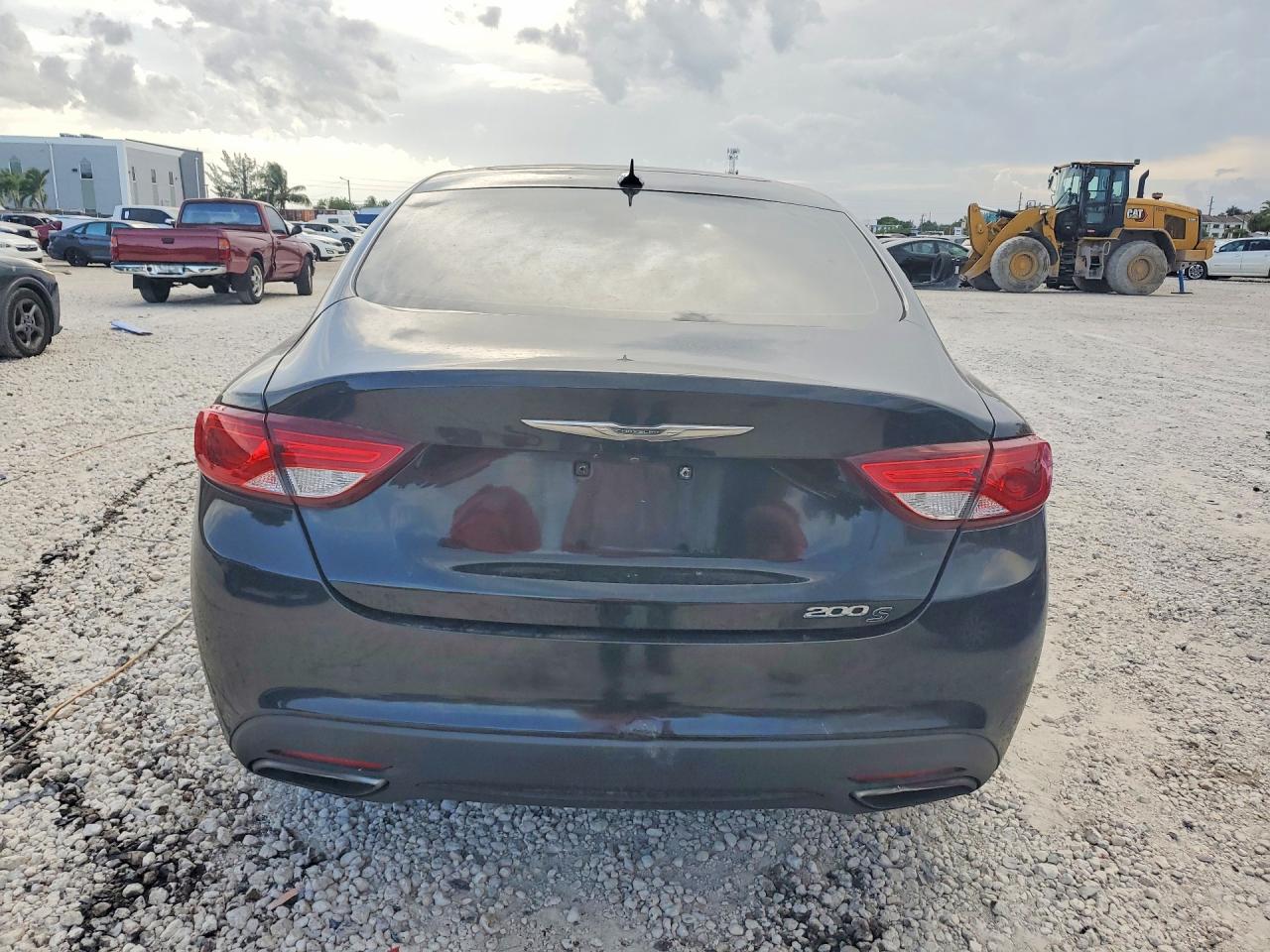 2015 CHRYSLER 200