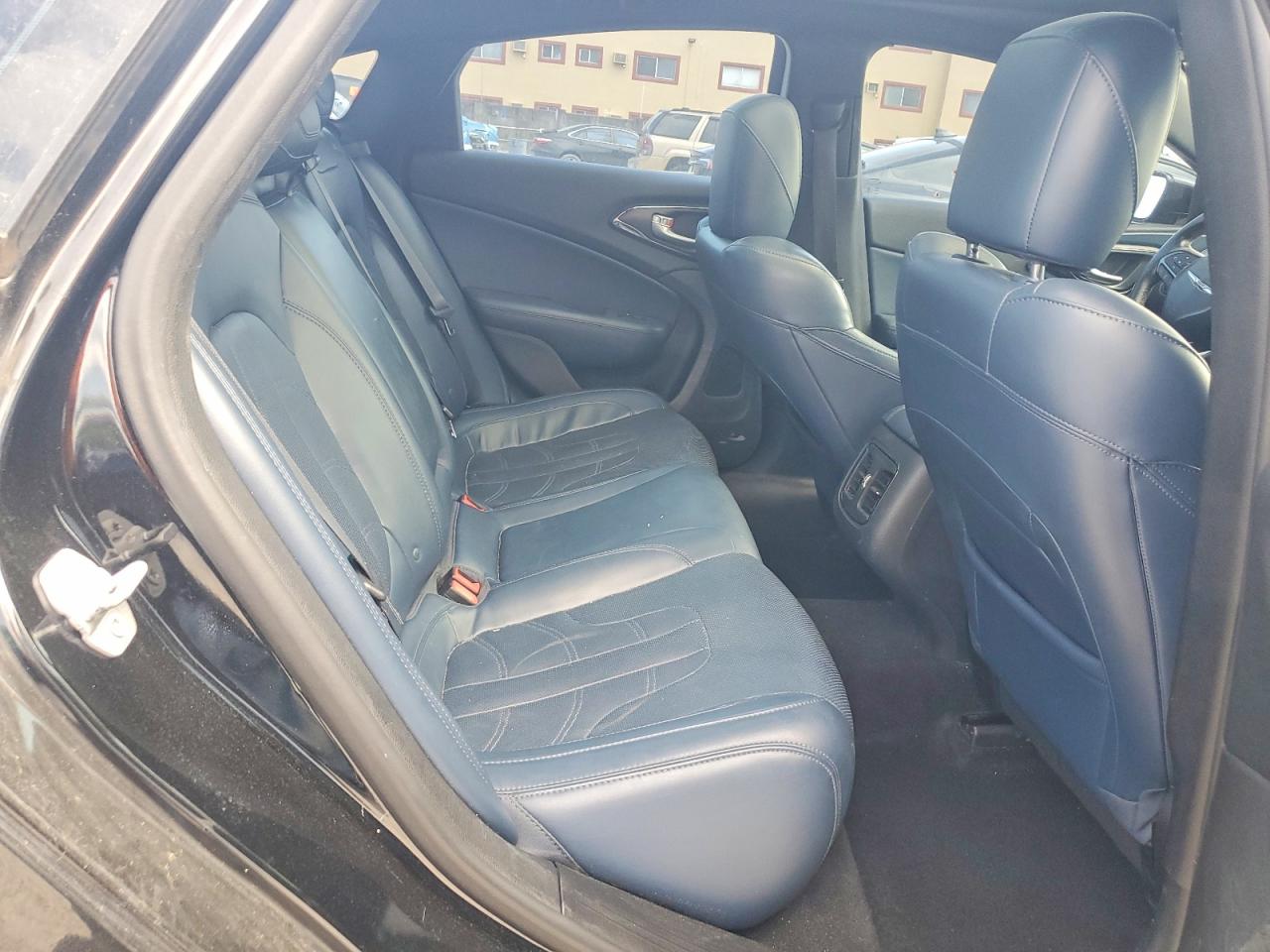 2015 CHRYSLER 200