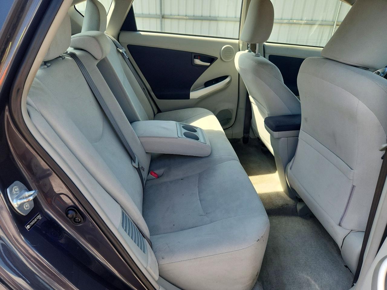 2011 TOYOTA PRIUS