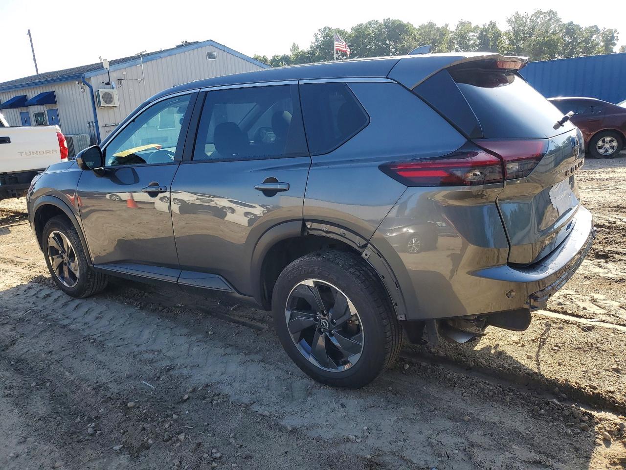 2025 NISSAN ROGUE