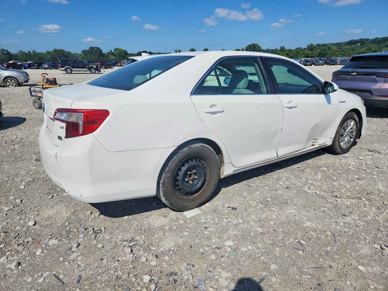 2013 TOYOTA CAMRY