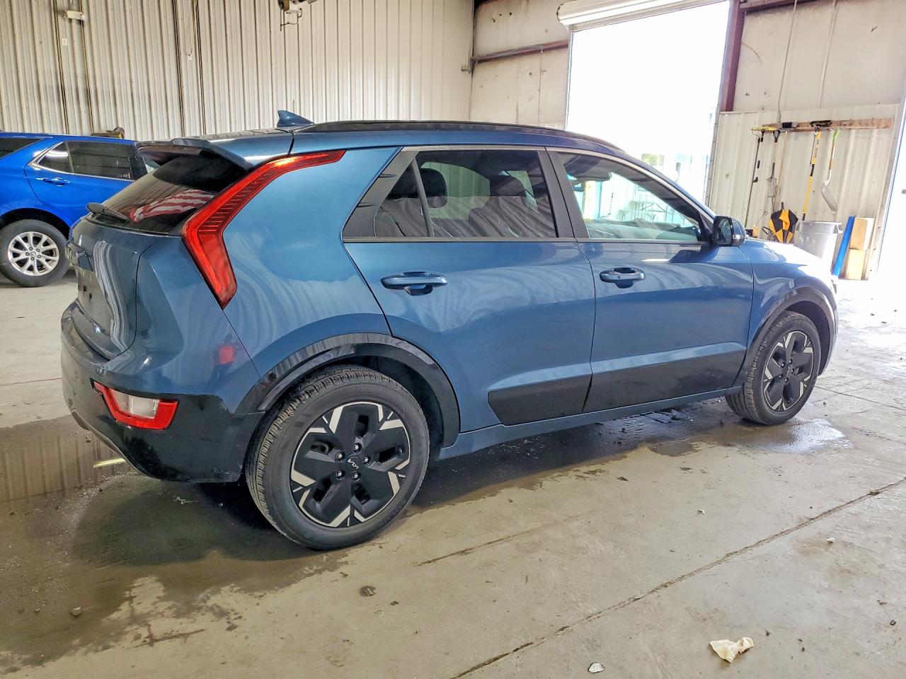 2023 KIA NIRO