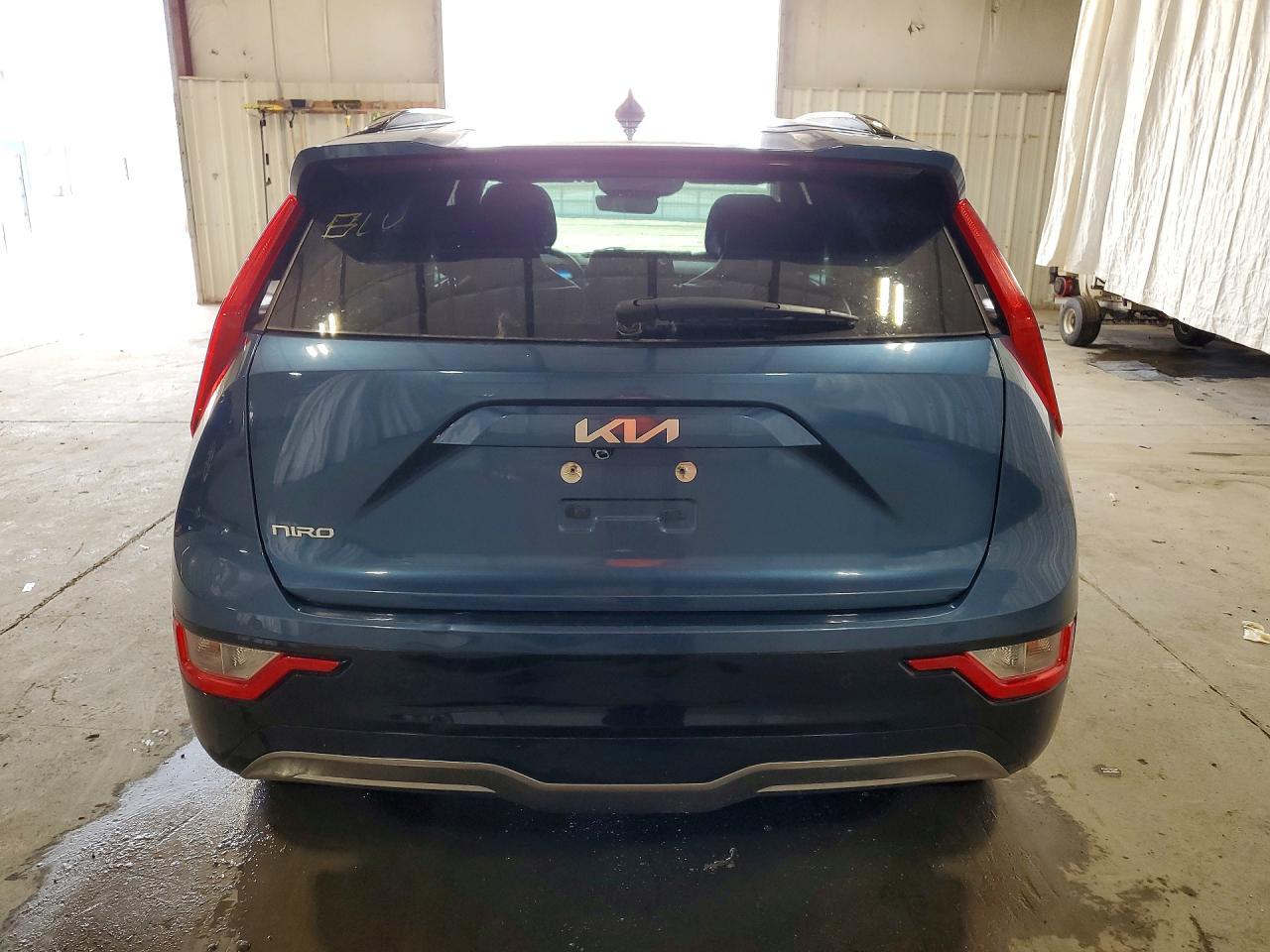 2023 KIA NIRO