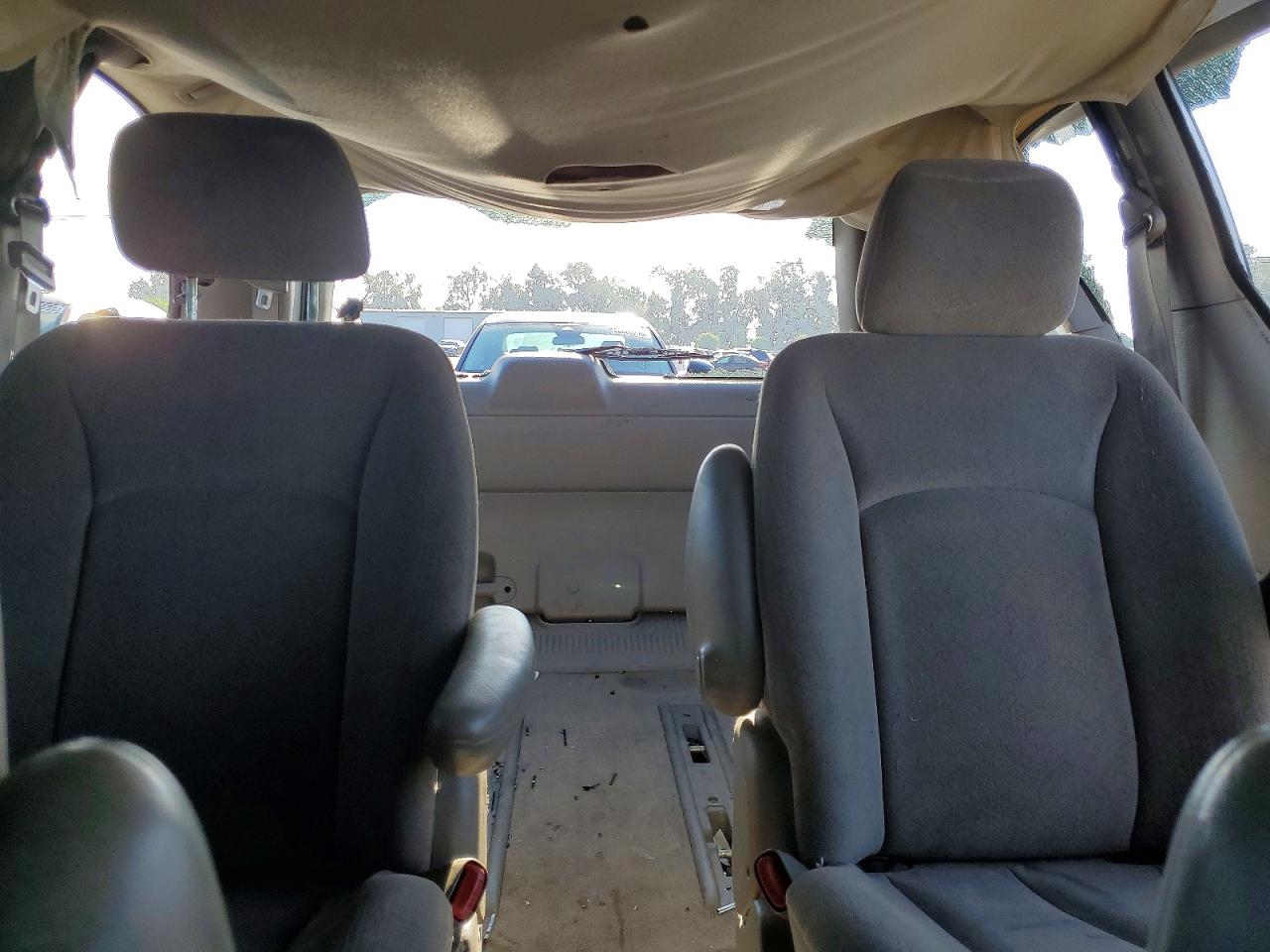 2003 CHRYSLER MINIVAN