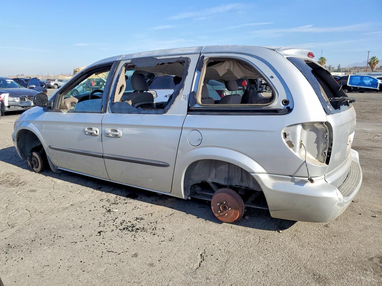 2003 CHRYSLER MINIVAN