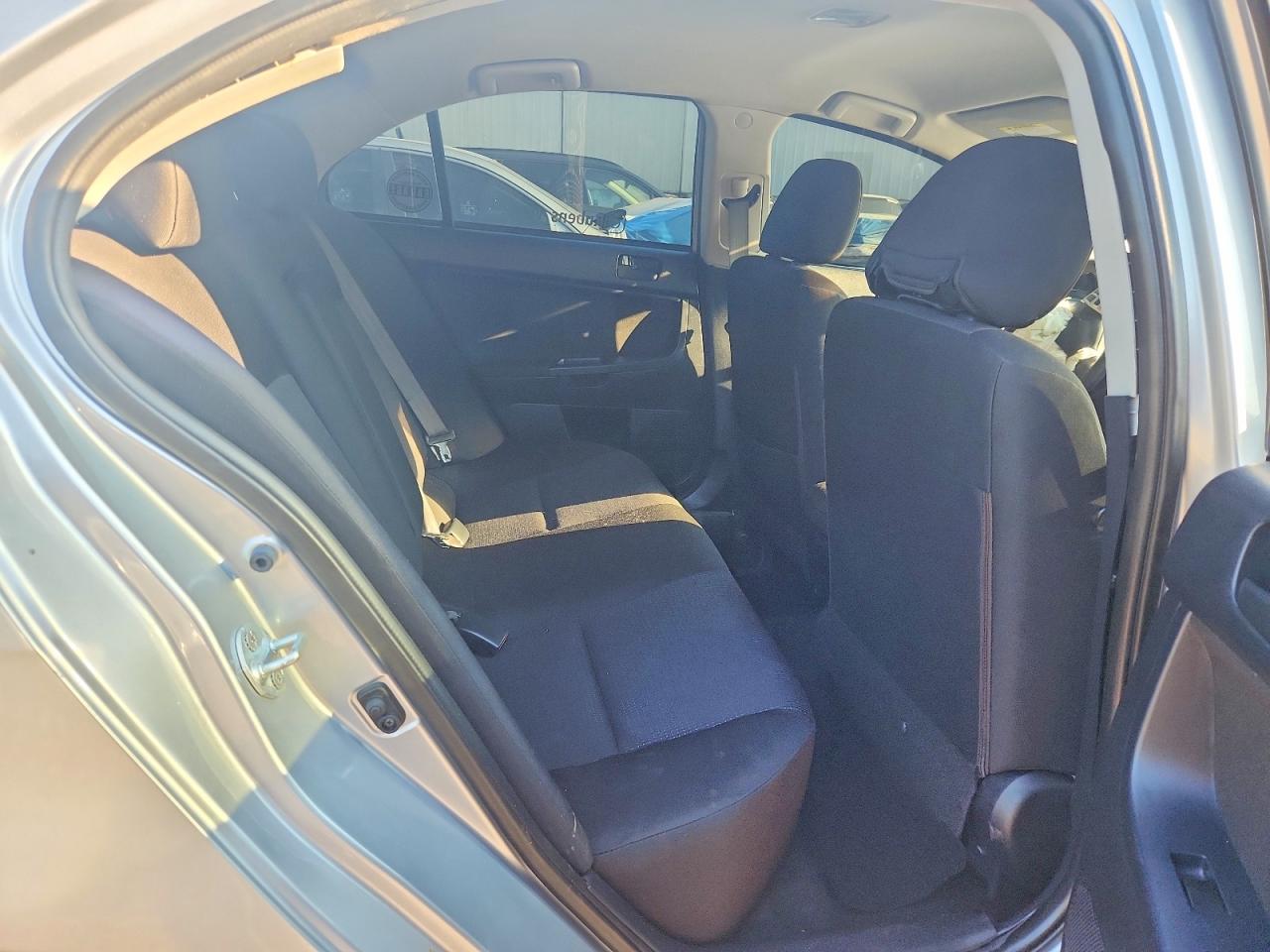 2010 MITSUBISHI LANCER