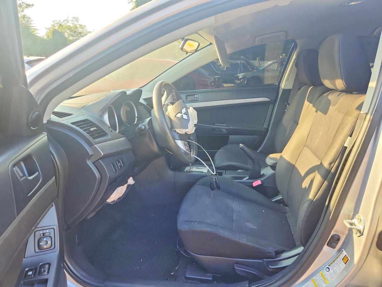 2010 MITSUBISHI LANCER