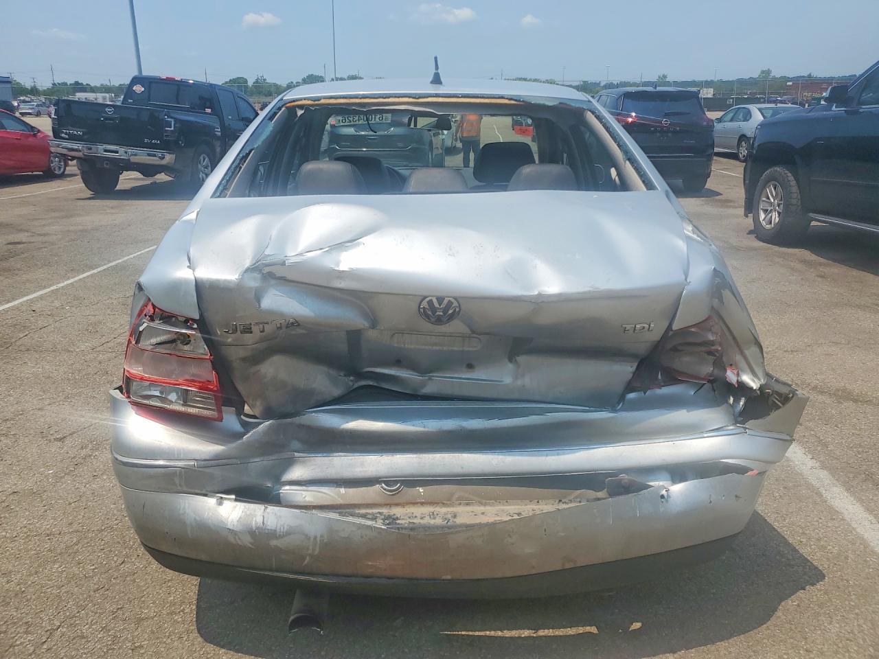 2005 VOLKSWAGEN JETTA