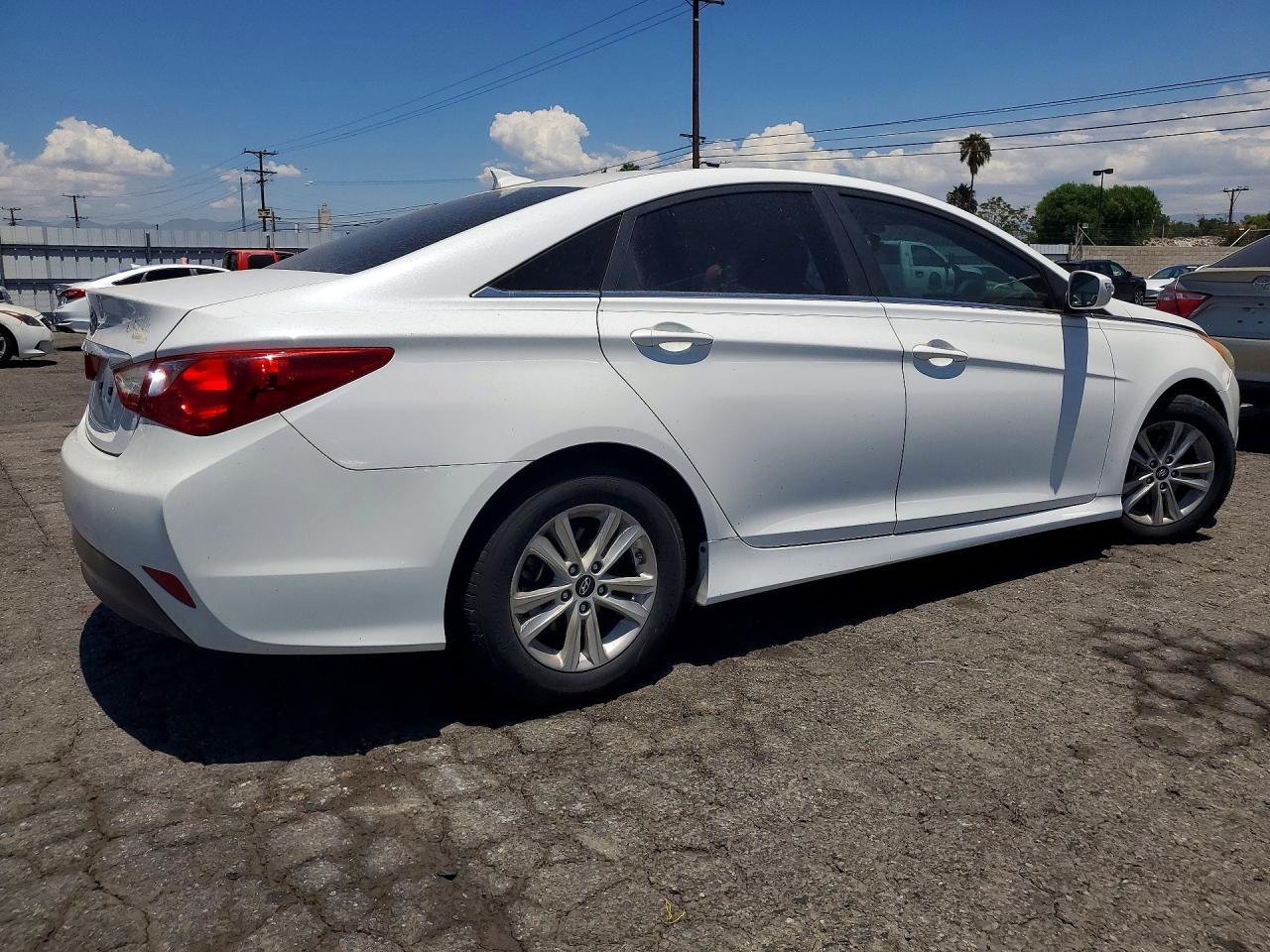 2014 HYUNDAI SONATA