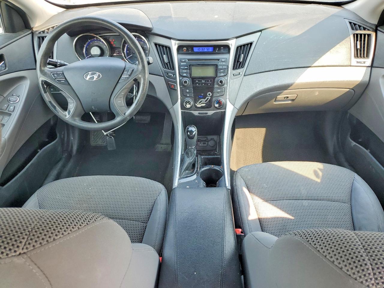 2012 HYUNDAI SONATA