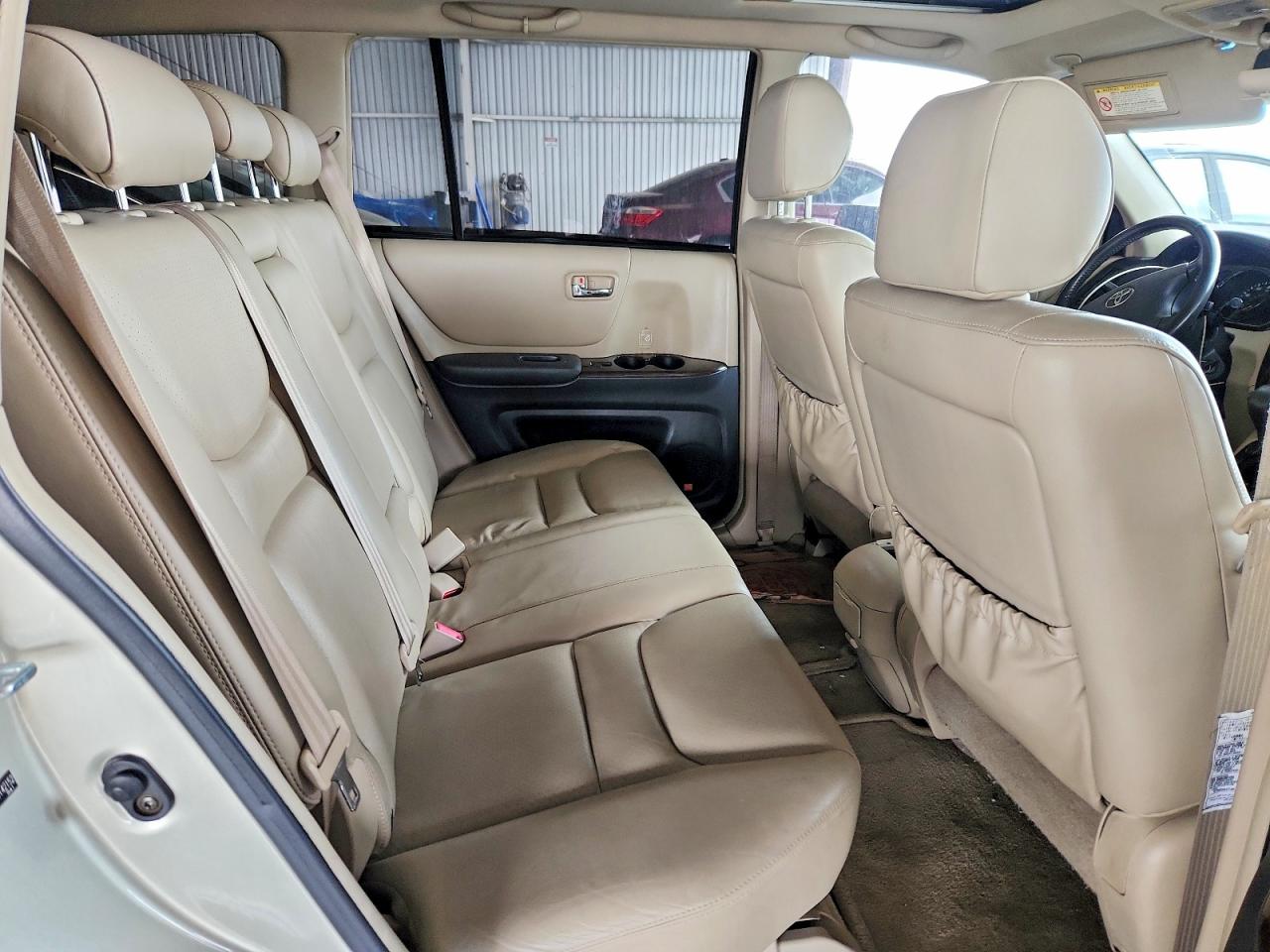 2003 TOYOTA HIGHLANDER