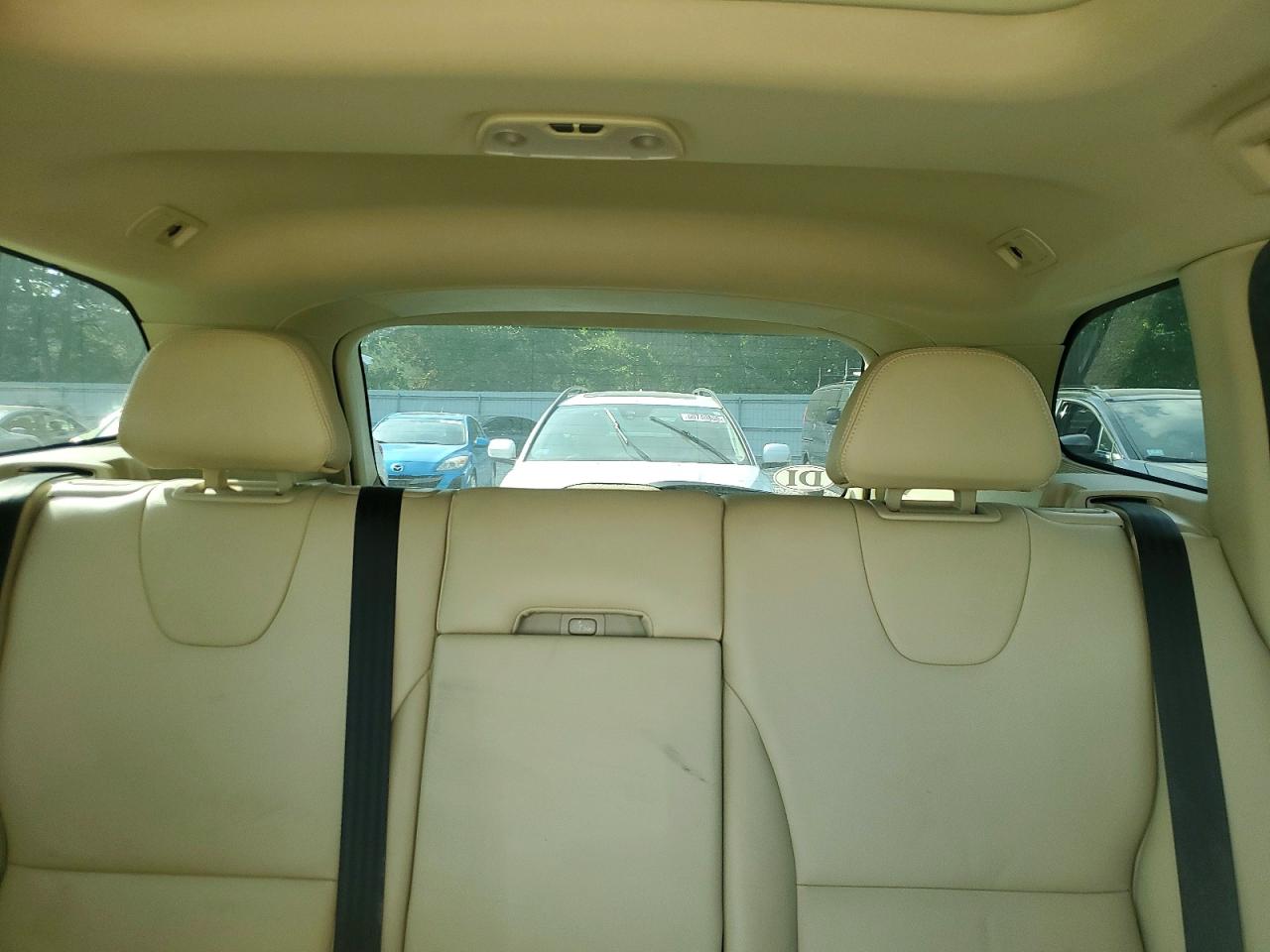 2015 VOLVO XC60
