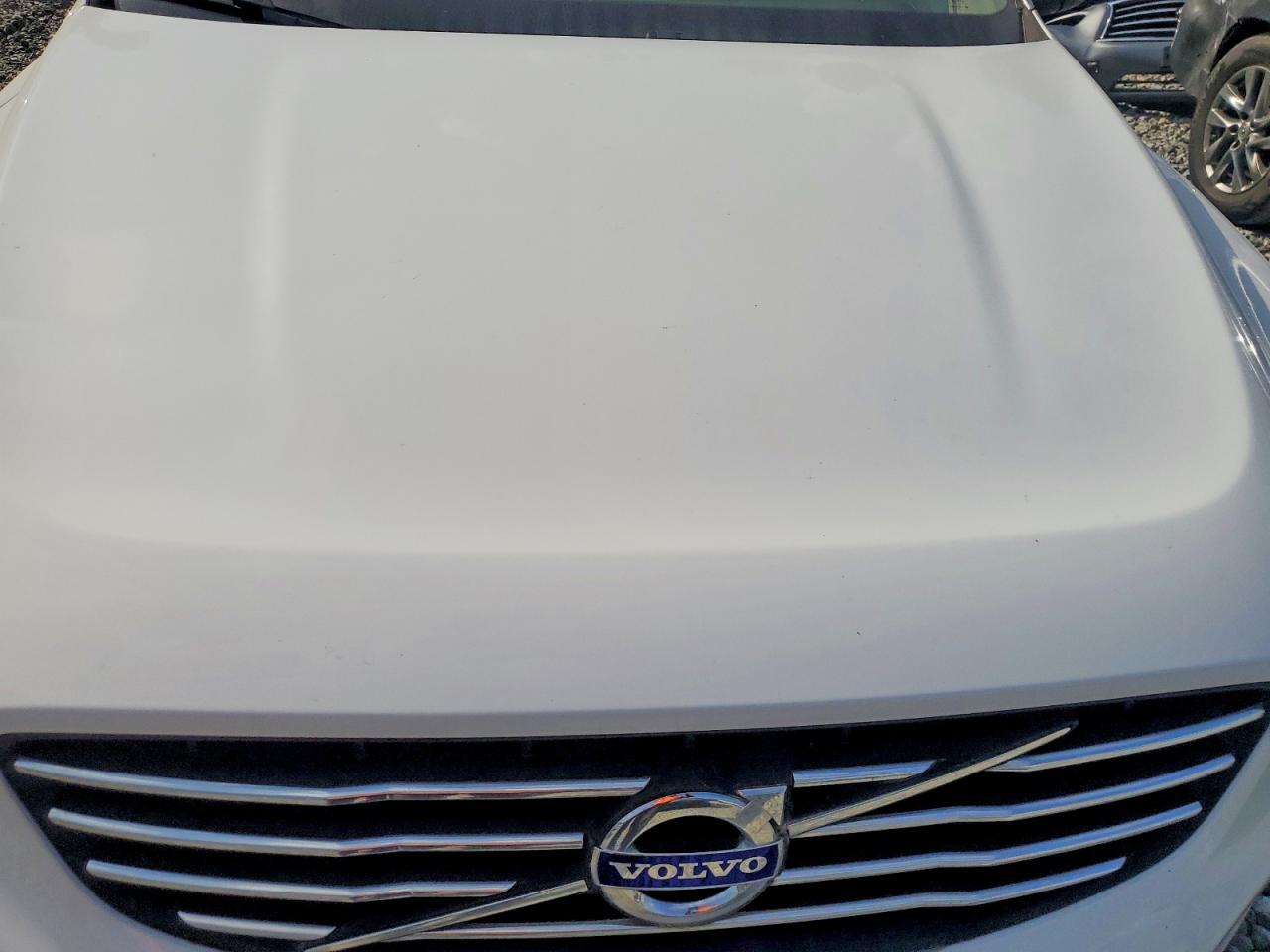 2015 VOLVO XC60